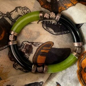 Vintage Green Jade & Onyx Ladies Bracelet
